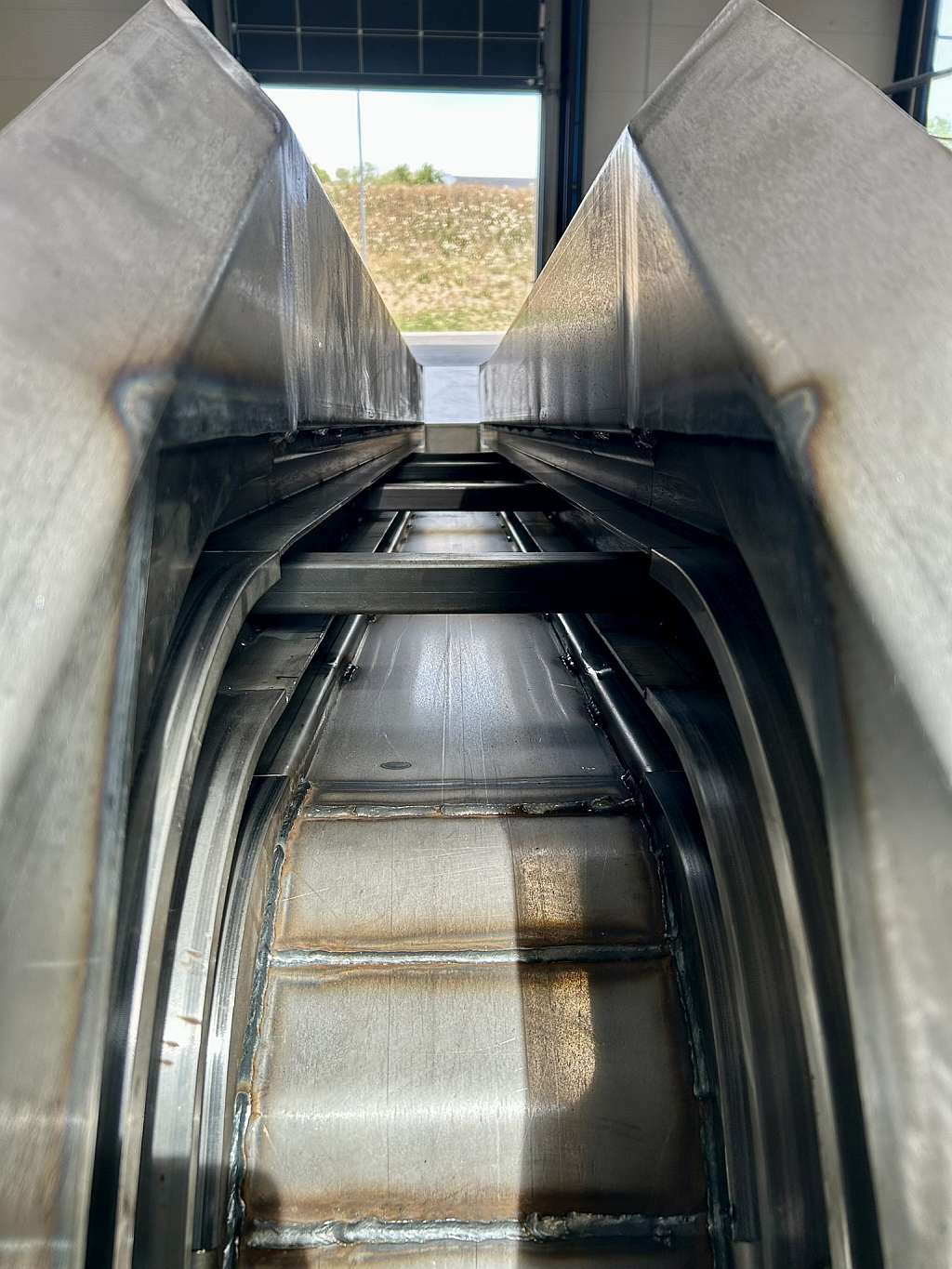 Montage des Späneförderers bei Metaspan am neuen Standort in Nettersheim