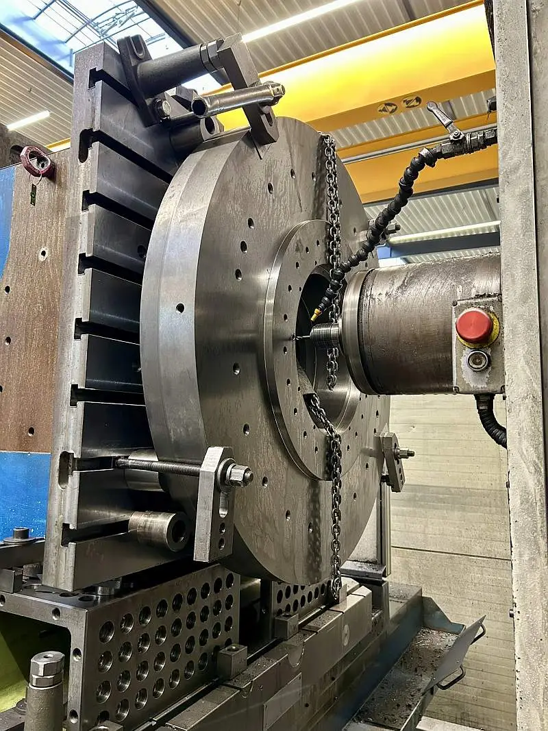 Wo Vielfalt kein Zufall ist – Leistungsbreite bei METASPAN 5 CNC-gedrehte Spindel für den Werkzeugmaschinenbau – Großteilbearbeitung bei METASPAN GmbH