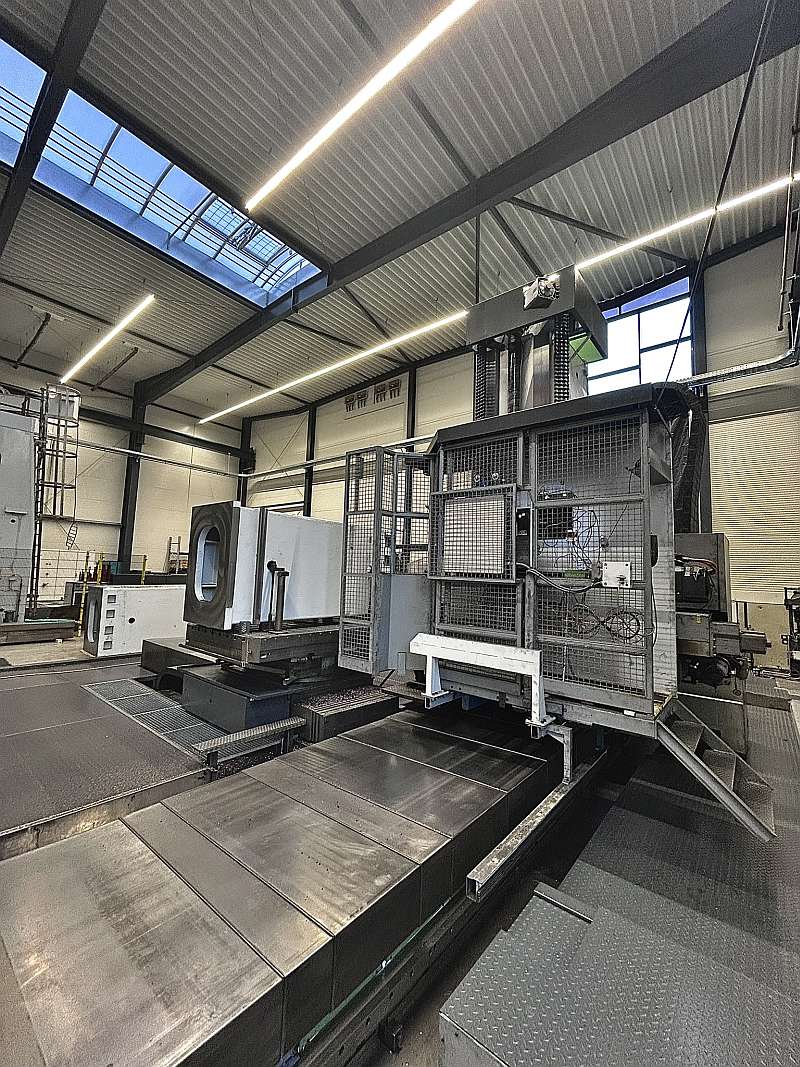 Bearbeitung eines massiven Maschinenständers am Tischbohrwerk bei Metaspan